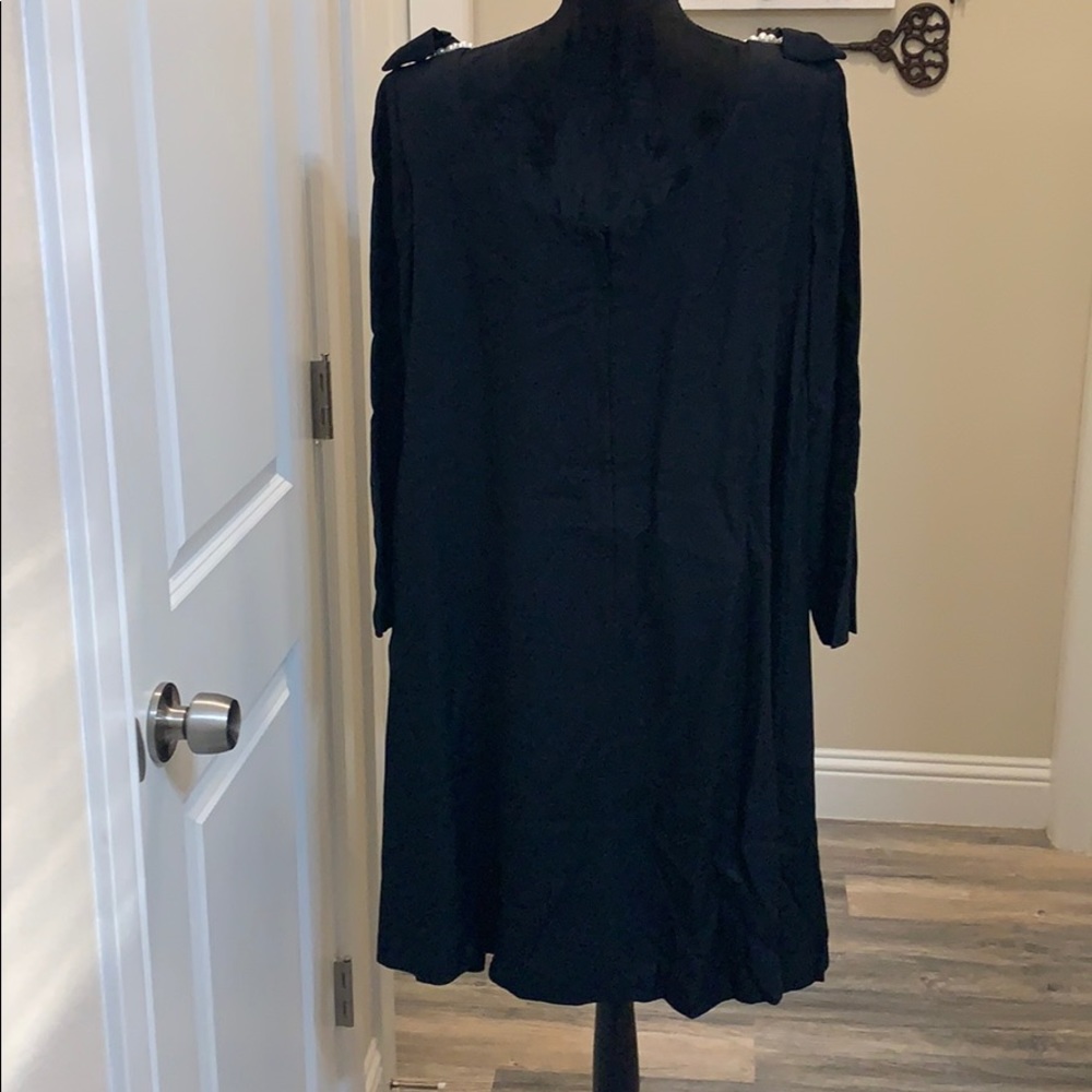 Dress - Picture 5 of 6